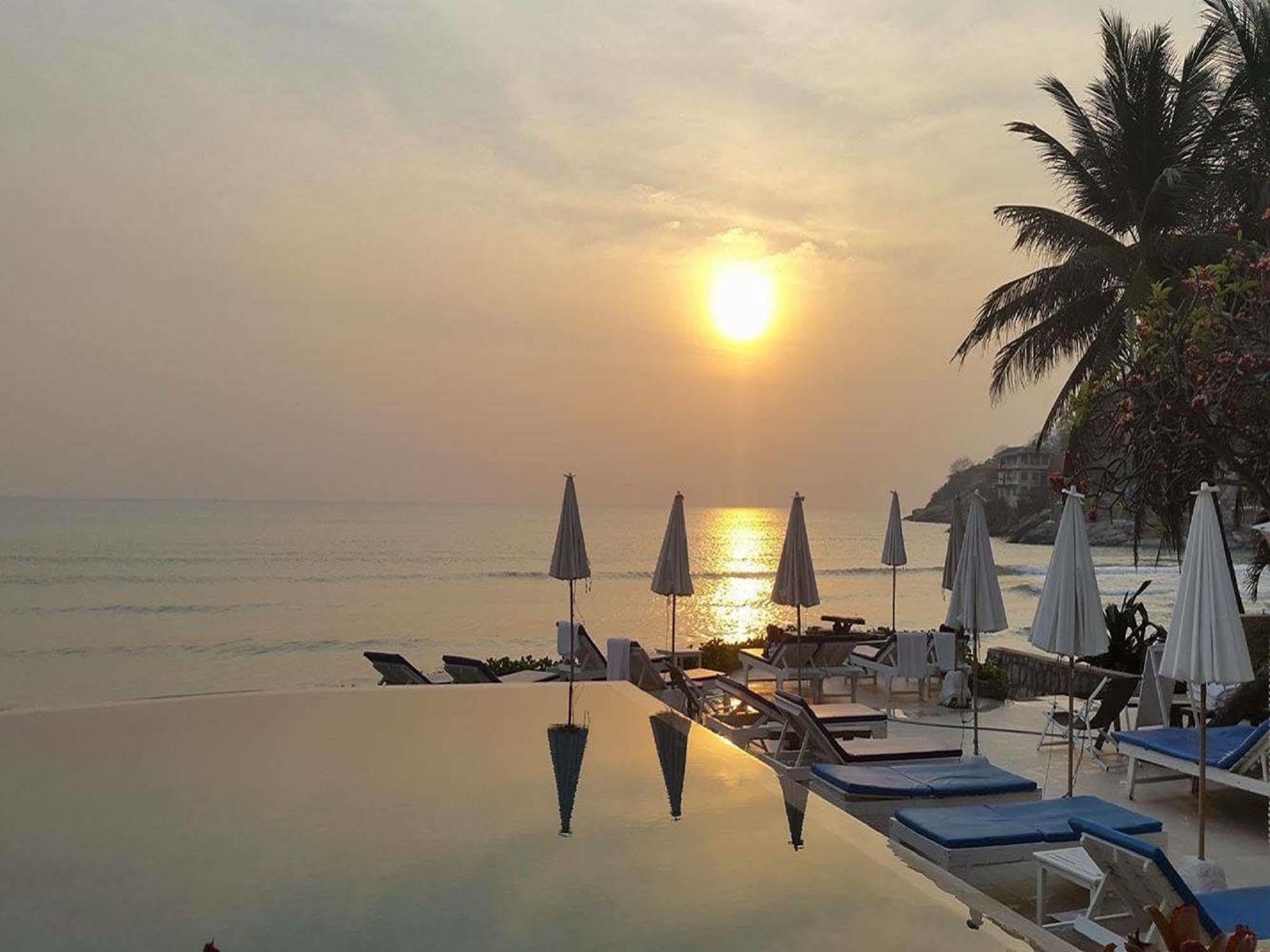 Nern Chalet Beachfront Hotel Hua Hin Exterior photo