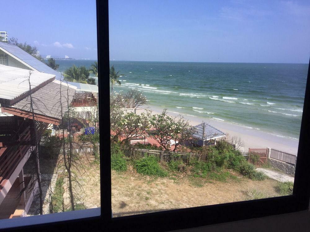 Nern Chalet Beachfront Hotel Hua Hin Exterior photo